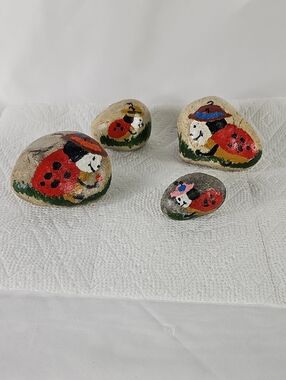 Hand-Painted Ladybug Family Rock Set - Red Decorative Garden Accents